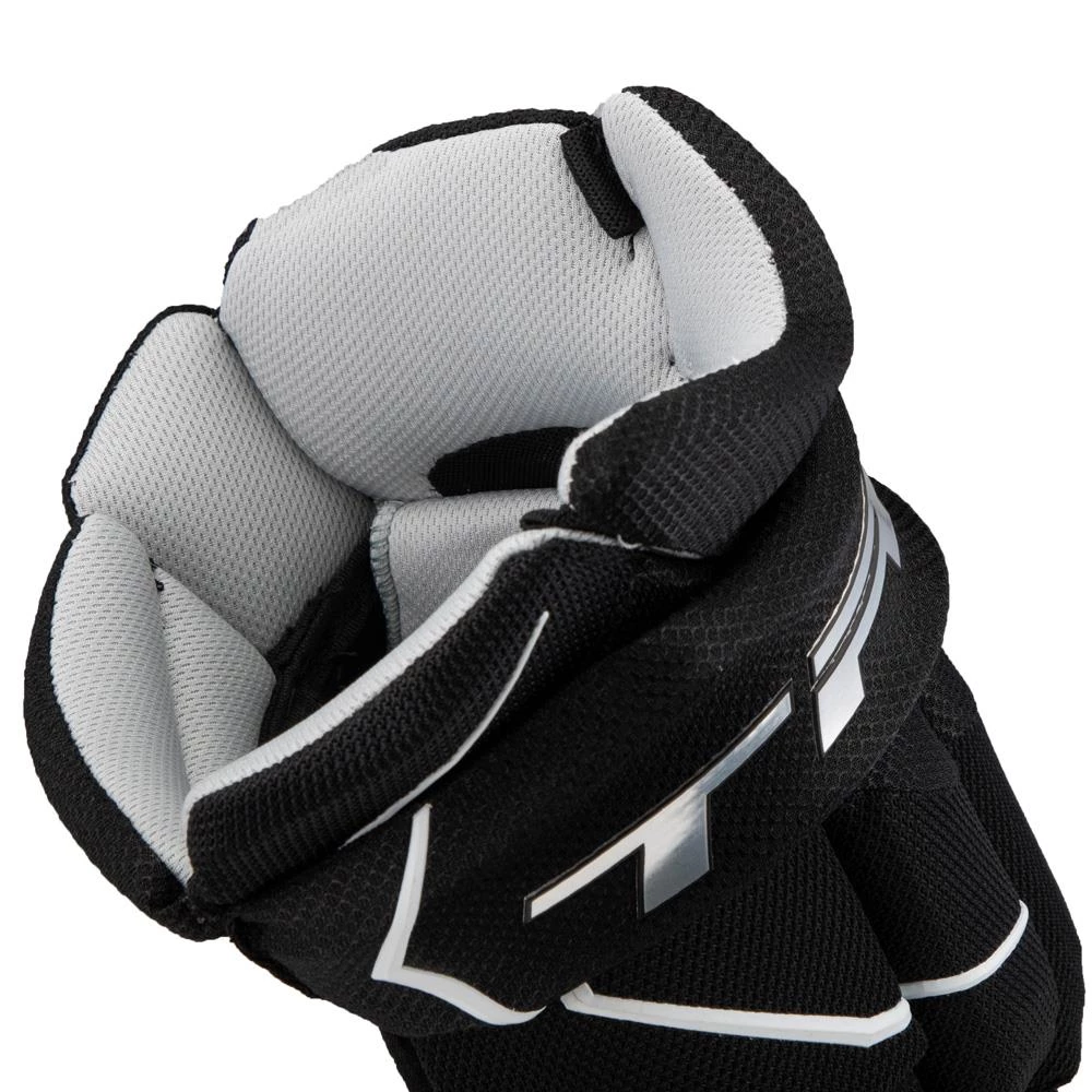 TRUE Catalyst 7X Hockey Gloves - Junior 8 TRUE Catalyst 7X Hockey Gloves - Junior - Image 6